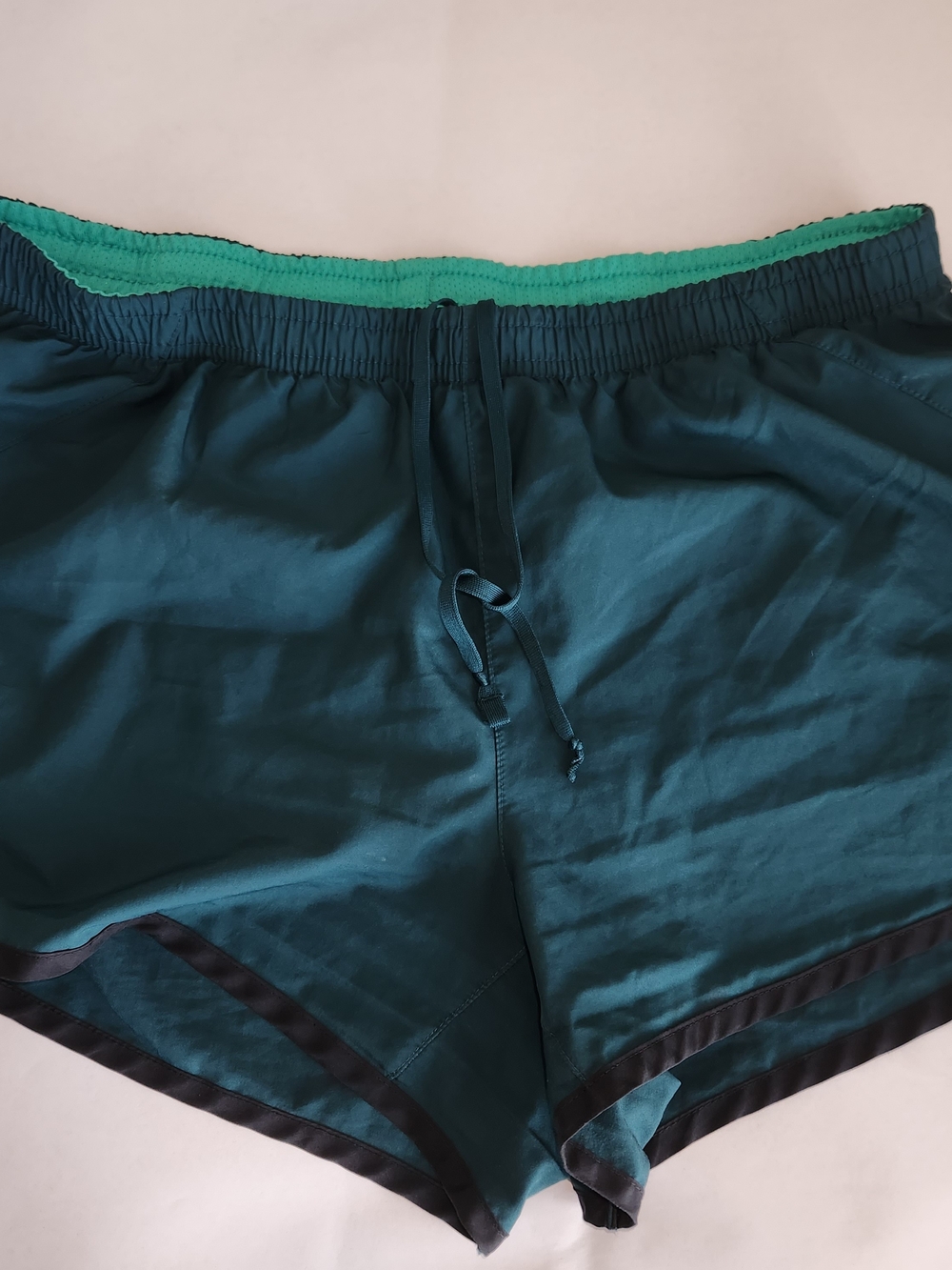 Nike Dri-FIT Tempo running shorts for women. - Picture 2 of 8